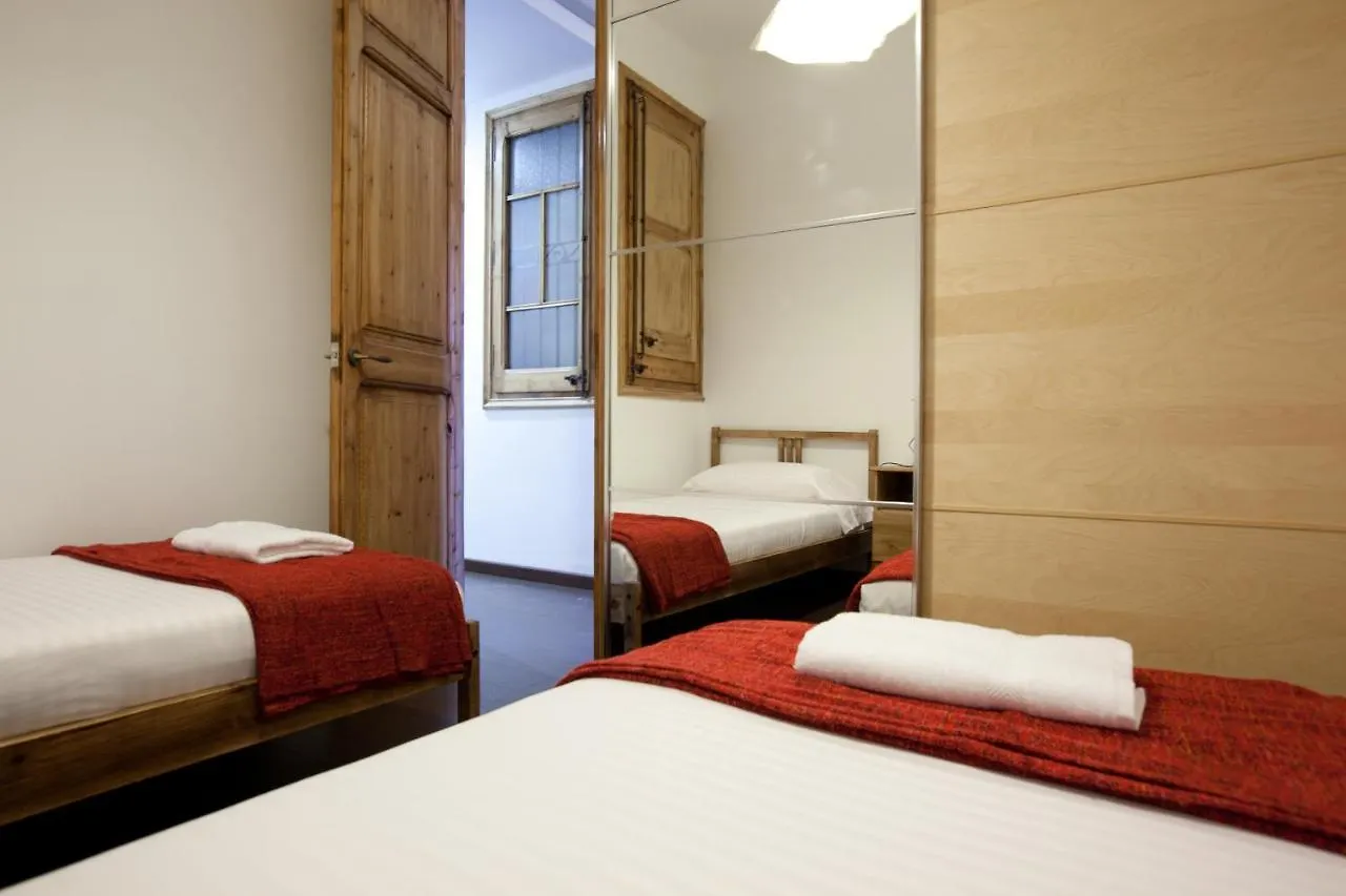 Bright Apartment Near Sagrada Familia برشلونة