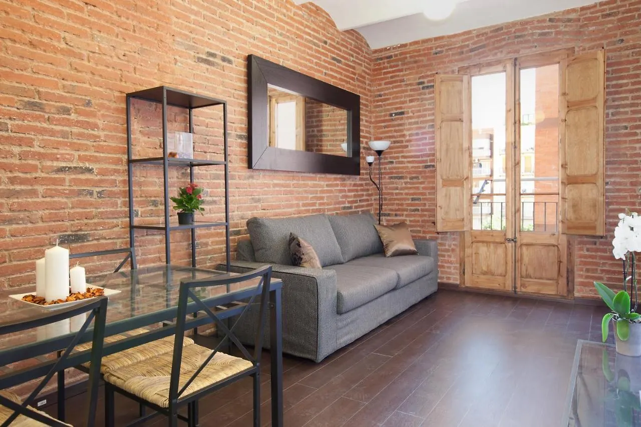 Bright Apartment Near Sagrada Familia برشلونة إسبانيا